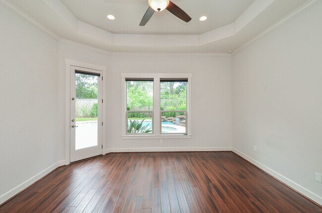 Building Photo - 5413 De Milo Dr