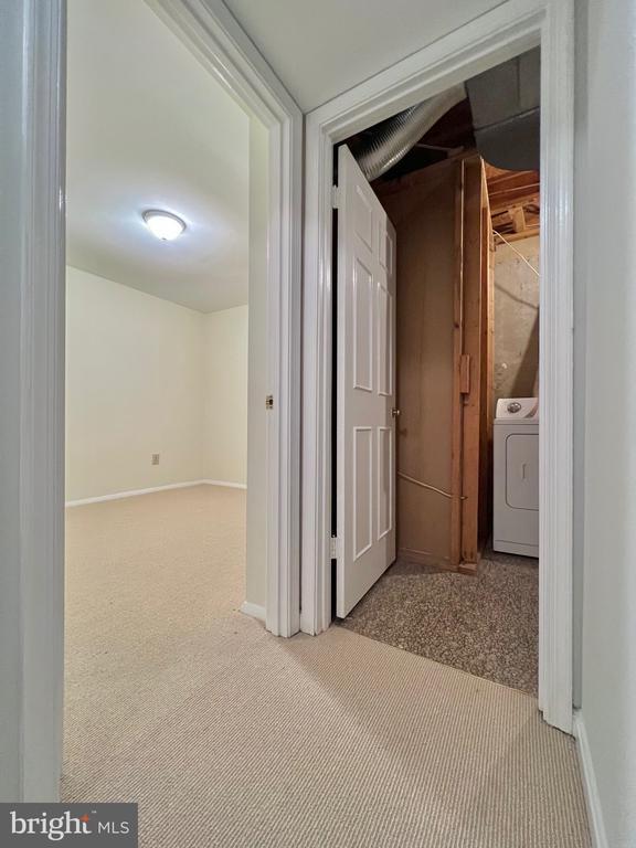 Building Photo - 10611 Pine Haven Terrace