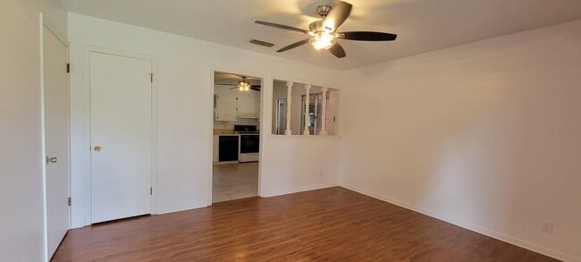 Building Photo - 644 Kingstowne Pl