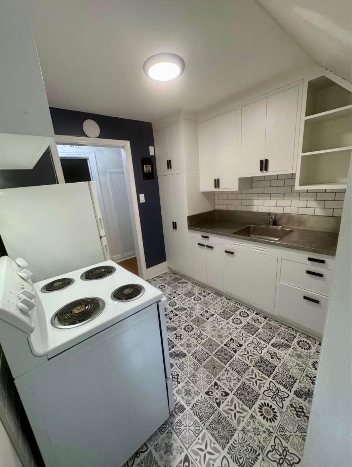 Building Photo - 612 Union St