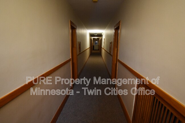 Building Photo - 3116 12th Ave S