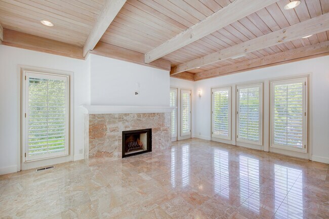 Building Photo - 15 Niven Way