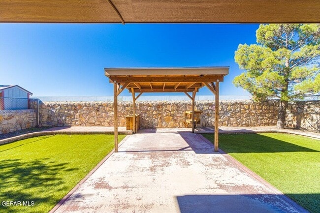 Building Photo - 1317 Amber Morgan Dr