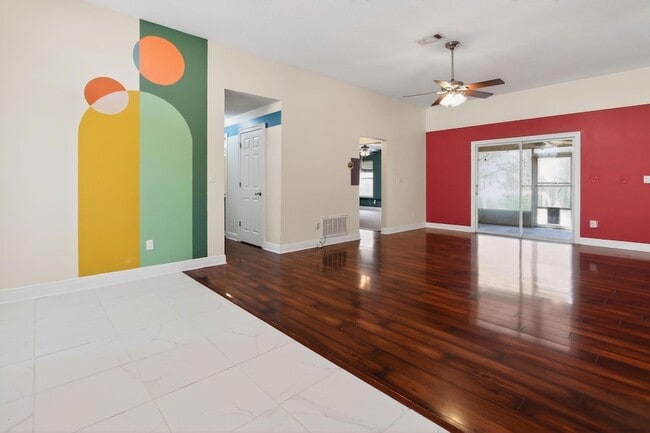 Building Photo - 1249 Northview Dr