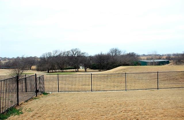 Building Photo - 15949 BlakeTree Dr