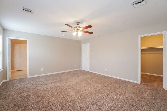 Building Photo - 14315 Cedar Pine Ct