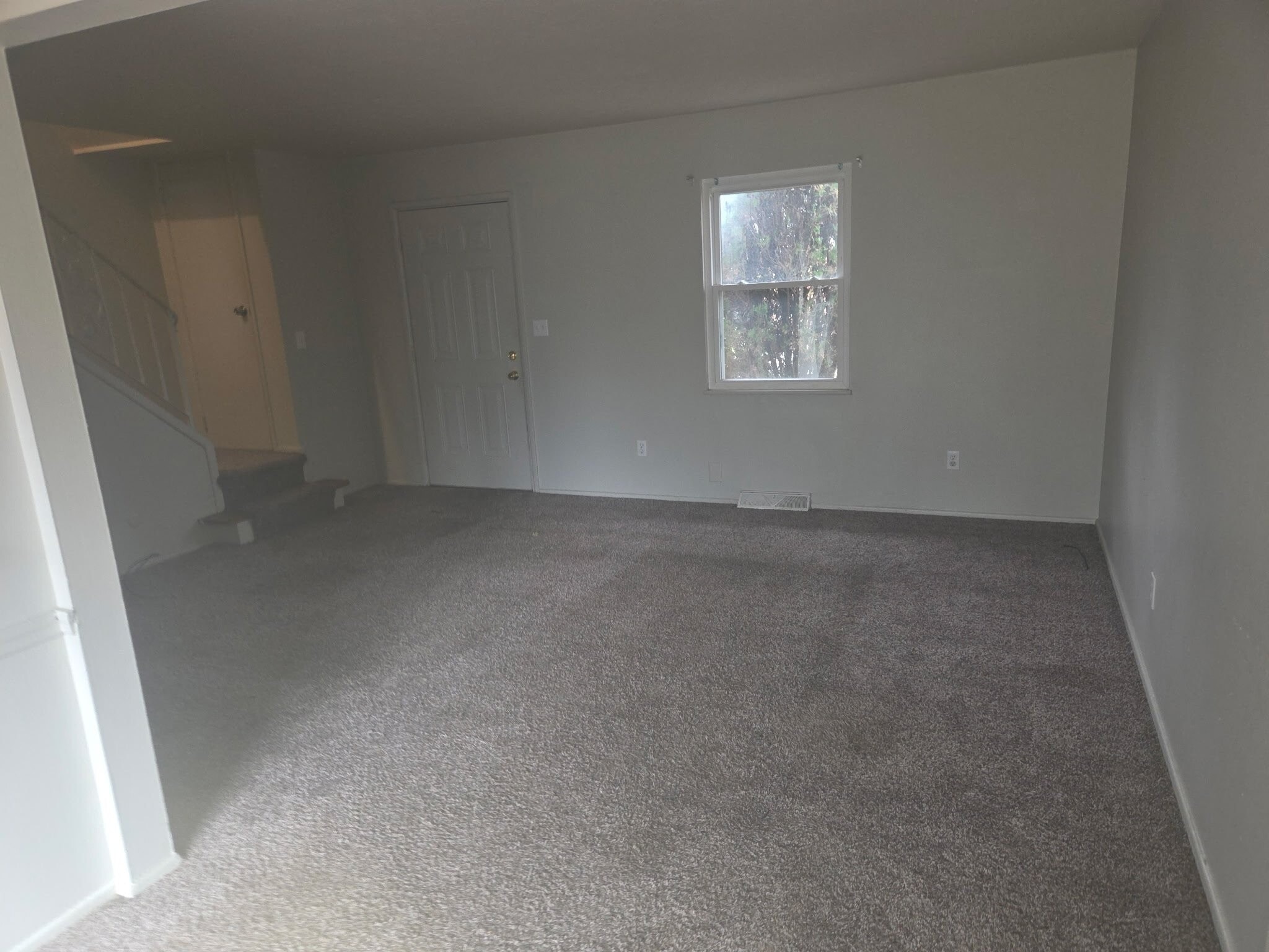 Building Photo - 413 Mathews Rd