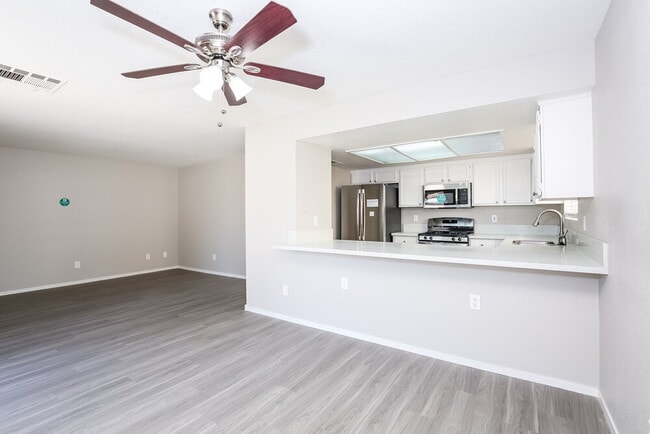 Building Photo - 6349 Rose Tree Ln