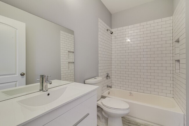 Bathroom - 2135 S Fairfield Ave