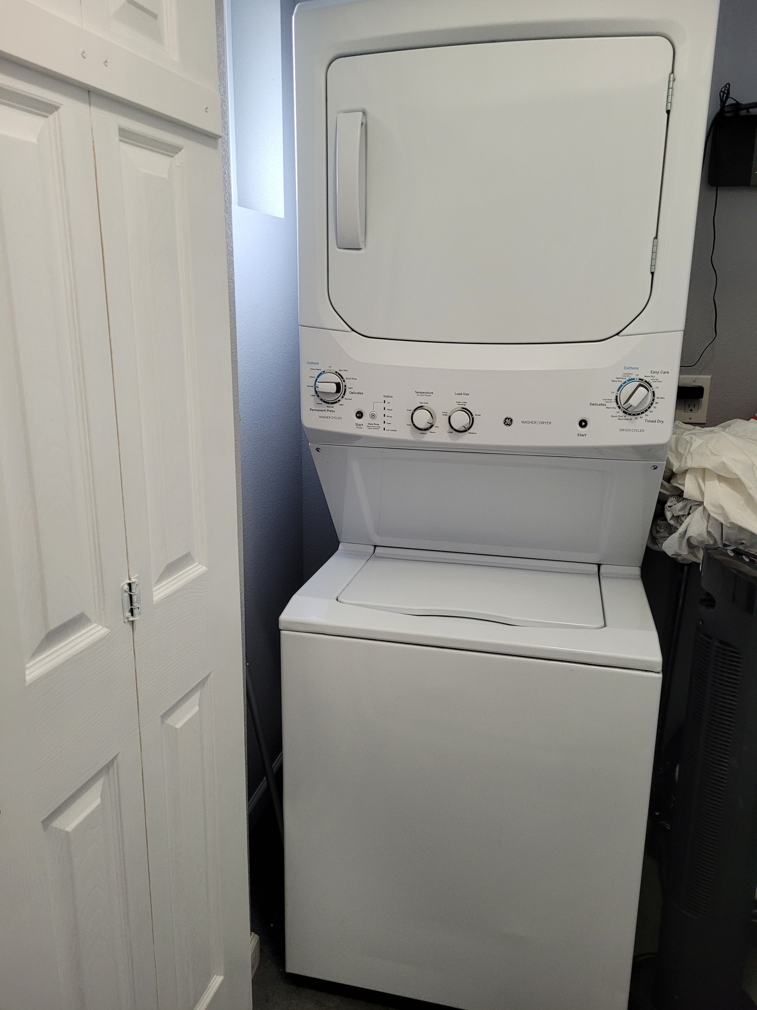 Laundry - 3034 44th Ave SW