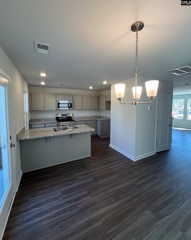 Building Photo - 811 Coburg Ln