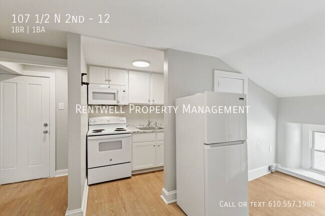Building Photo - 107 1/2 N 2nd-12