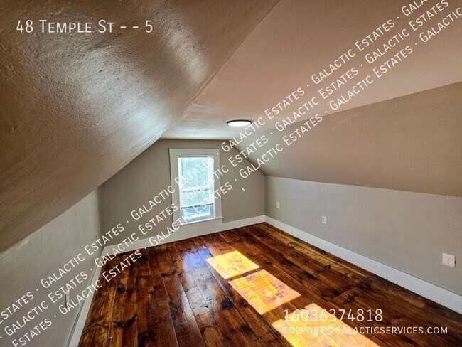 Building Photo - 48 Temple St
