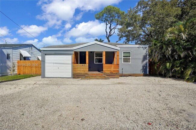 Building Photo - 607 SW 9th St