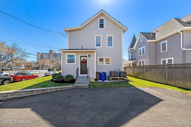 Building Photo - 701 Asbury Ave