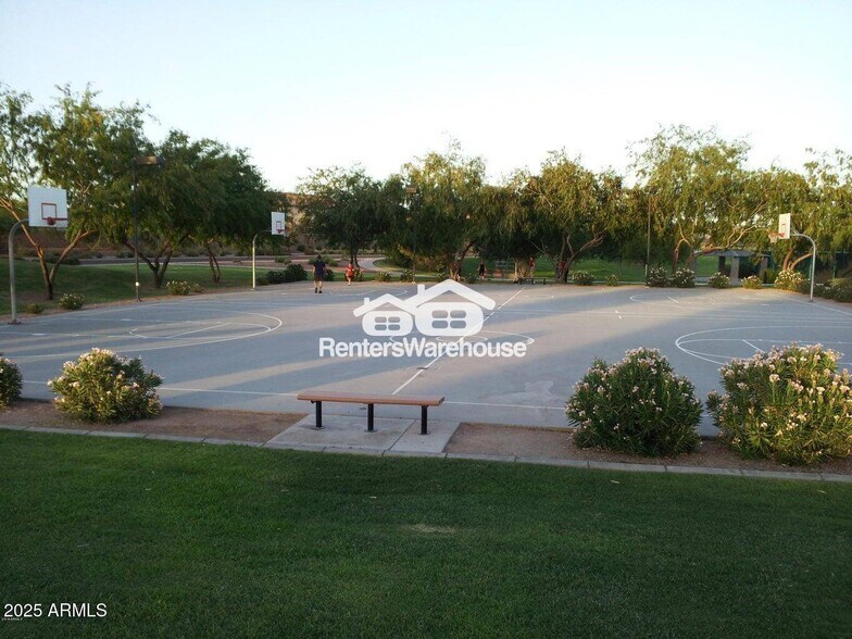 Building Photo - 44430 Caven Dr