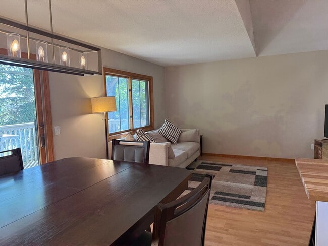 Building Photo - Two Bedroom Townhouse W/ Views Of Rice Lak...