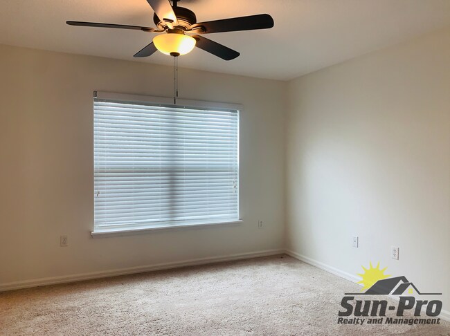 Building Photo - 147 Aston Grande Dr