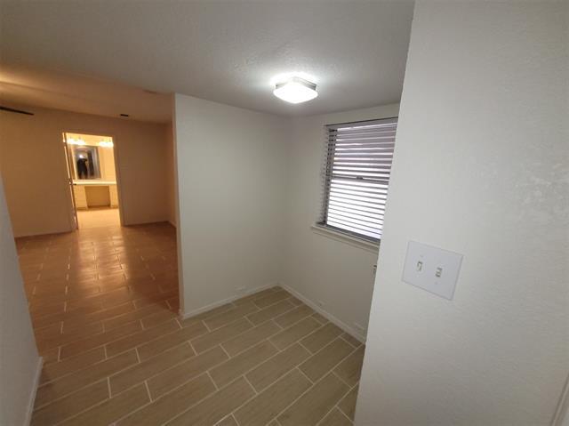 Building Photo - 110 La Fawn Cir