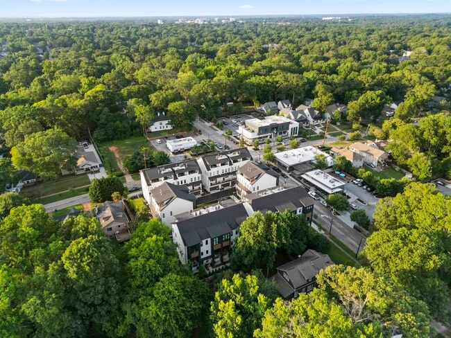 Building Photo - 2347 Hosea L Williams Dr NE