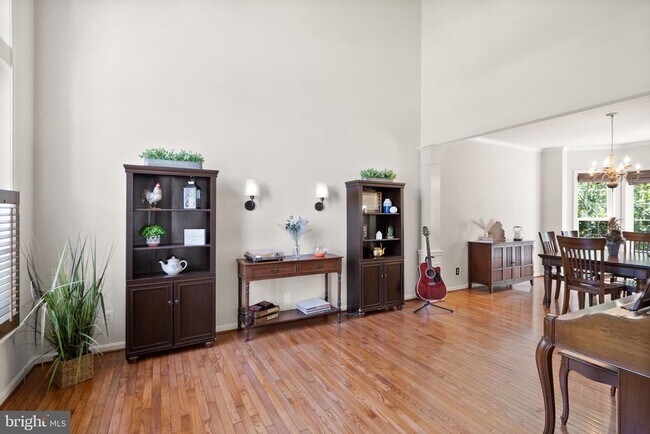 Building Photo - 6050 Smooth Stone Pl