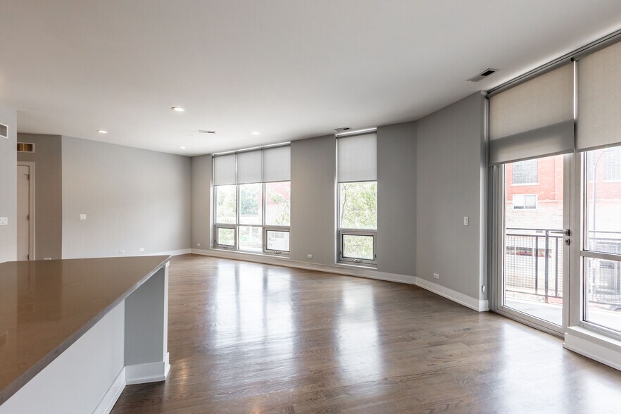 Building Photo - 2349 N Lister Ave