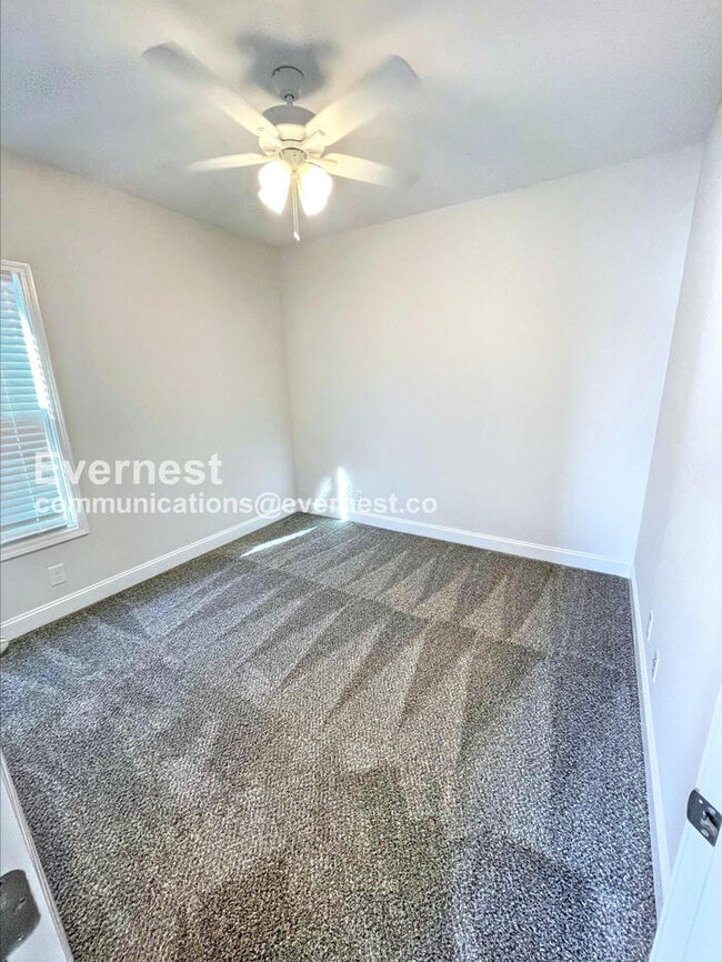 Building Photo - 637 Battery Ct