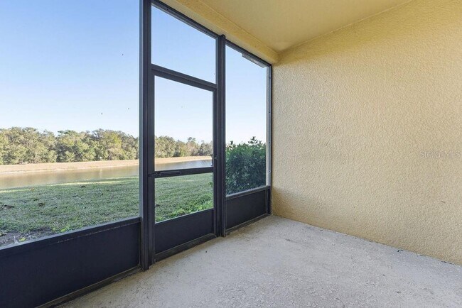 Building Photo - 2795 Oakwater Dr