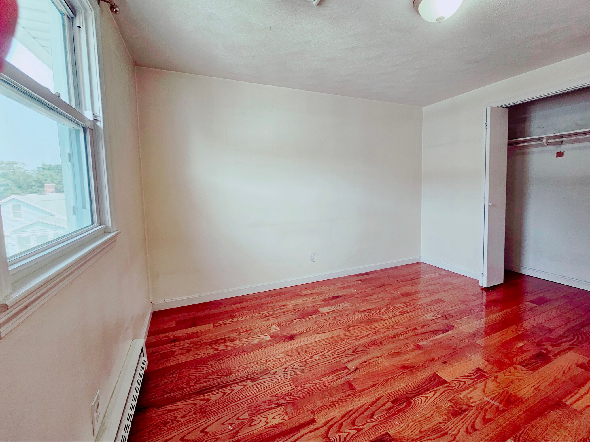 Building Photo - 74 Dunboy St