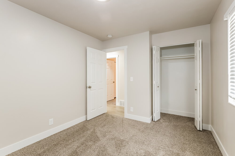 Building Photo - 76 W Stauffer Ln