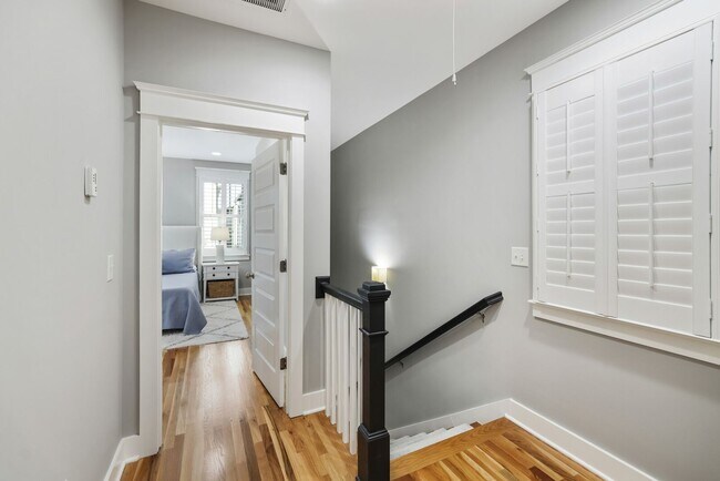 Building Photo - Beautiful 4BR/3.5BA Single Family Detached Home Steps From Vanderbilt University and Centennial Park