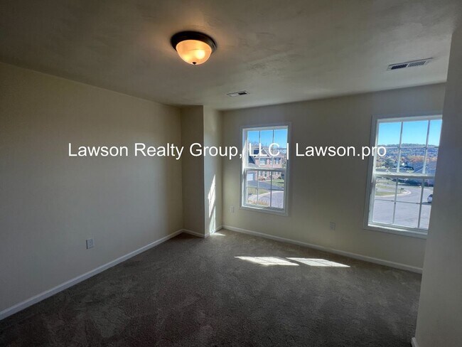 Building Photo - Newer Construction in Vinton with Incredible Mountain Views and  Attached Garage