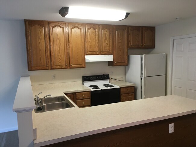 Building Photo - MFI Single Family, Heather Road