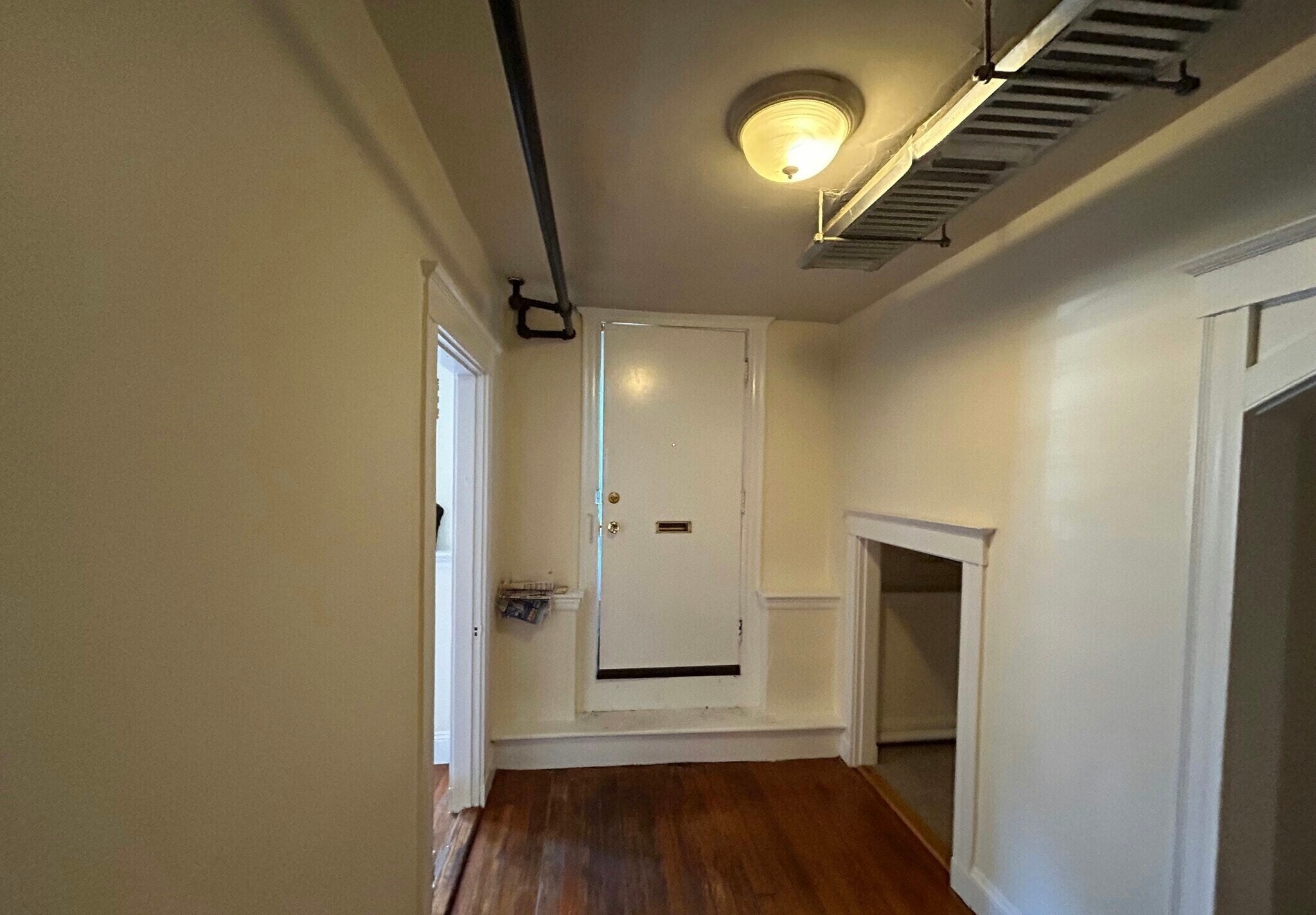 Building Photo - 9 Barrows St