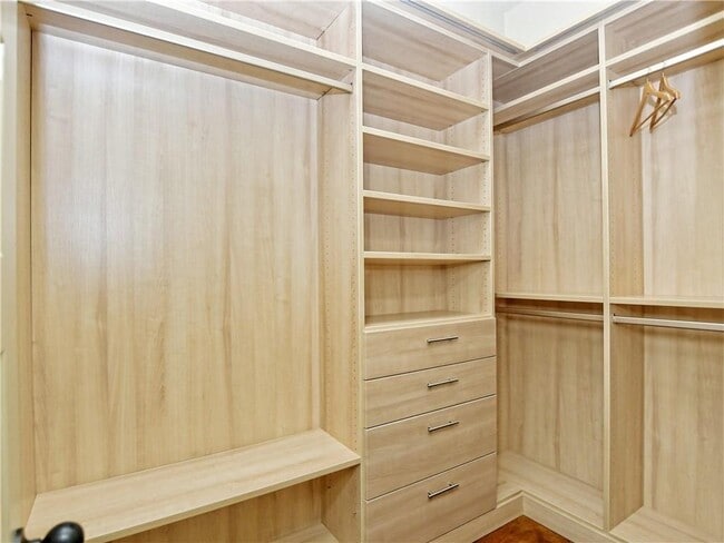 Building Photo - 1409 Sanchez St