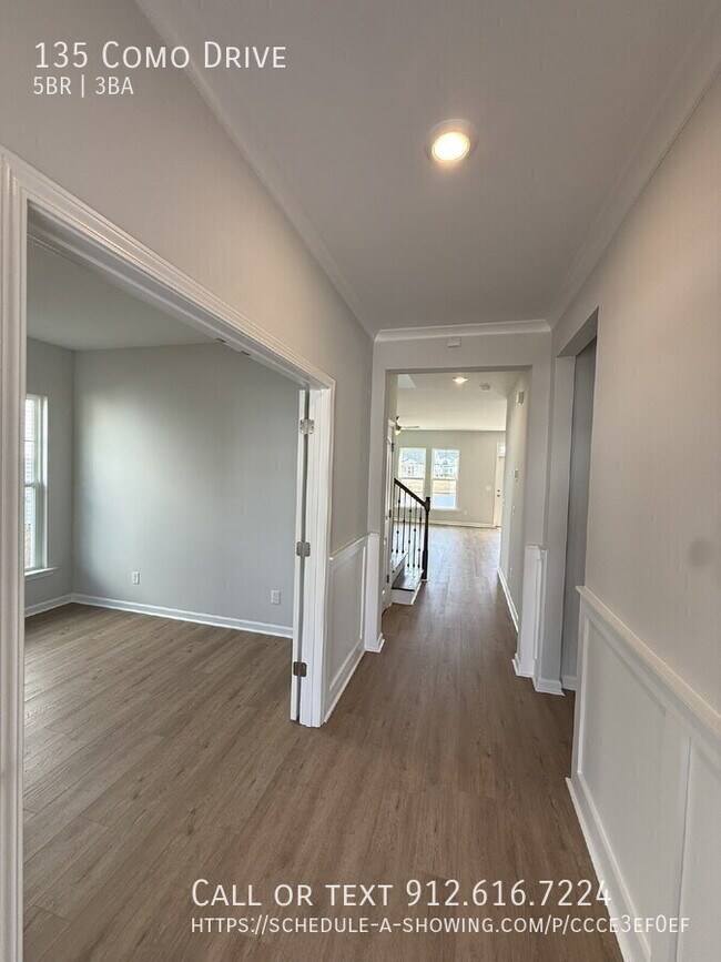 Building Photo - 135 Como Dr