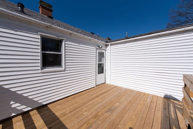 Building Photo - ANDERSON TWP- Cozy and clean 3 bed 2 bath ...
