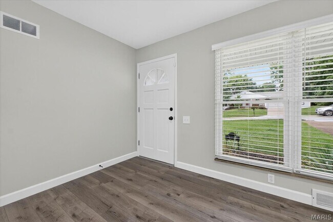 Building Photo - 328 Danworth Ct