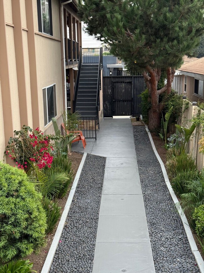 Building Photo - 12239 W Washington Blvd