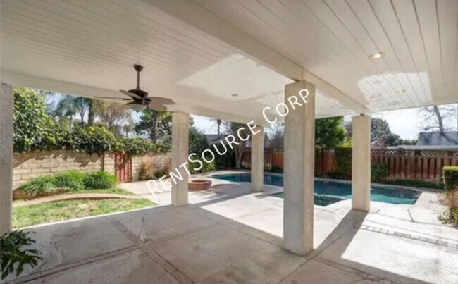 Building Photo - 25562 Avenida Frasca