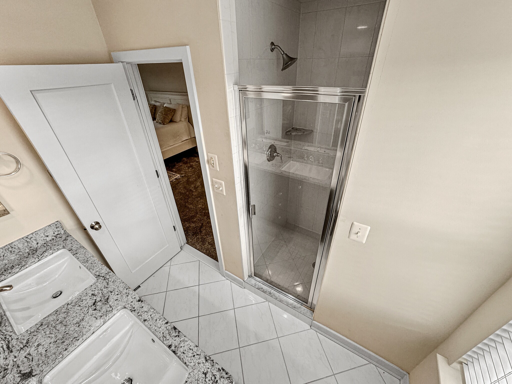 Building Photo - 5610 45th Ave