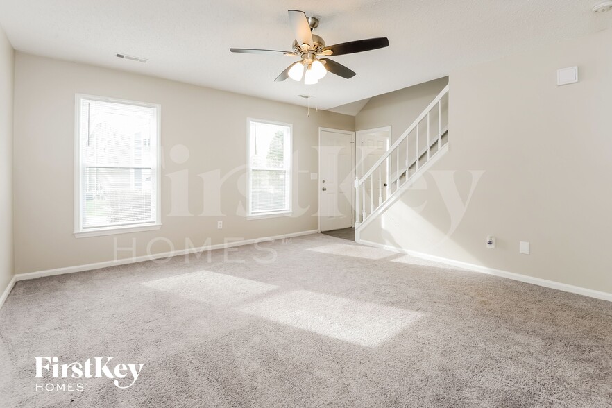 Building Photo - 208 Guinevere Ct