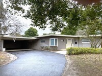 Building Photo - Spacious 3-Bedroom Home in English Estates