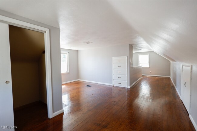 Building Photo - 1628 28th St NE