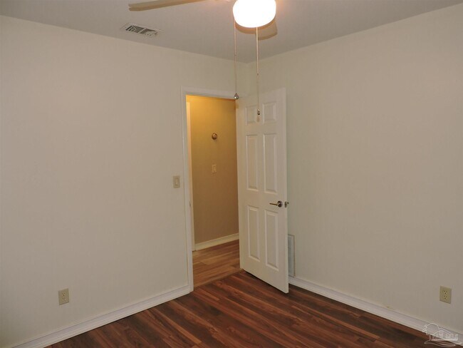 Building Photo - 5485 Willard Norris Rd