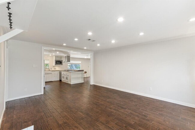 Building Photo - 2015 Ganyard Dr