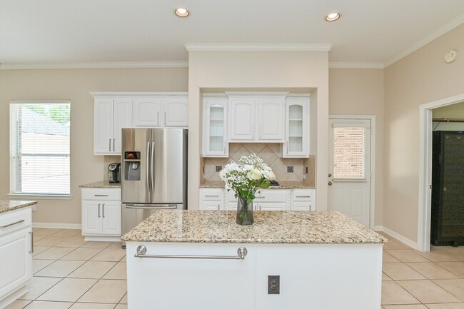 Building Photo - 7218 Spring Run Ln