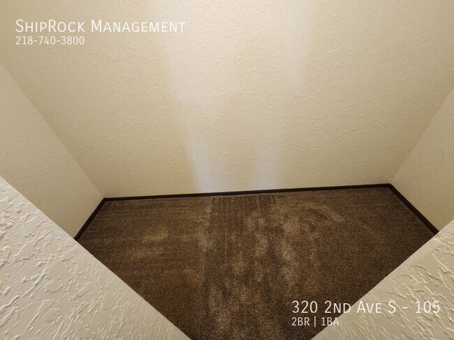Building Photo - 320 2nd Ave S