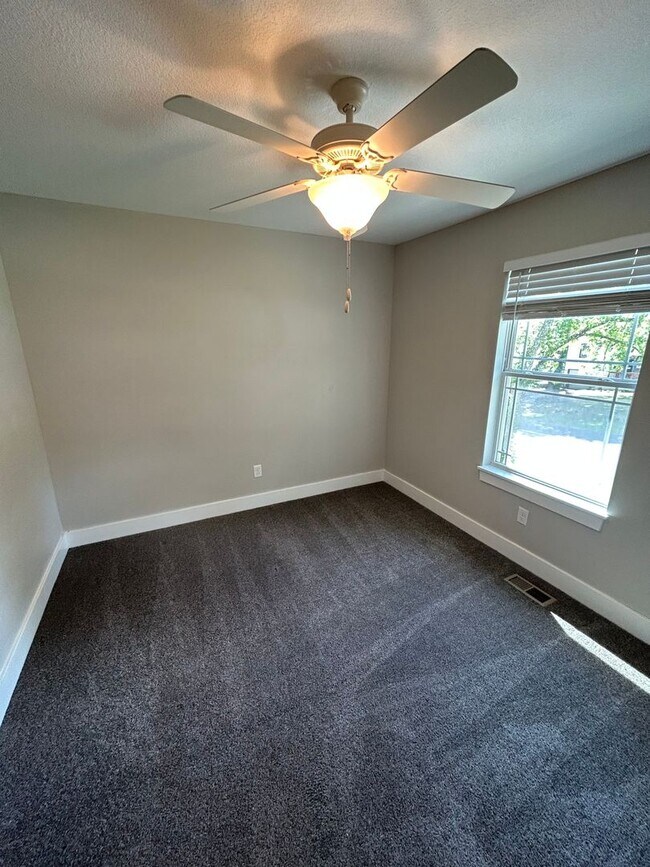 Building Photo - Coming November 2025! Spacious 4 Bed / 2 Bath Home for $1,925/Month