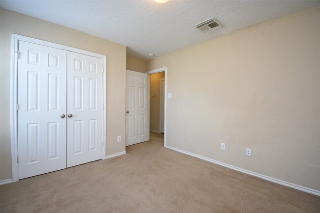 Building Photo - 11215 Overland Trail Dr